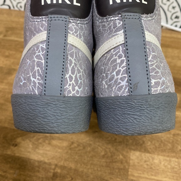 Nike Blazer Iridescent Metallic Summit Sneakers - Picture 13 of 17